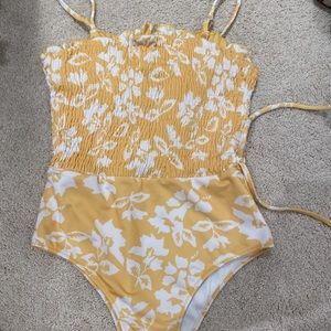 one piece bathing suit